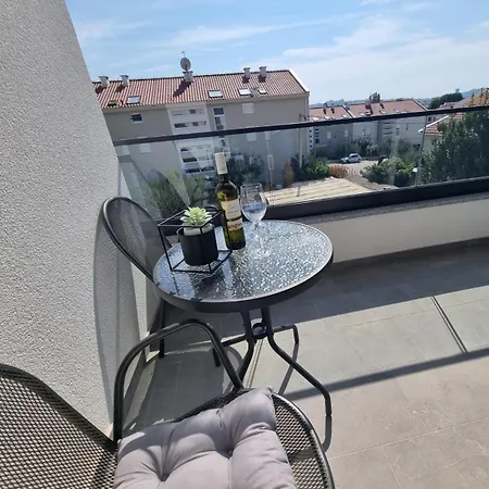 Apartment Royal Salona *